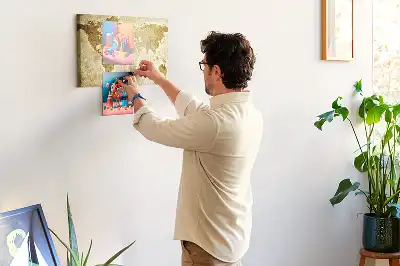Memobord van kurk Historische atlas van de wereldbol retro