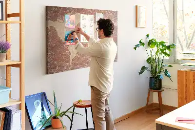 Kurk prikbord Wereldkaart op baksteen