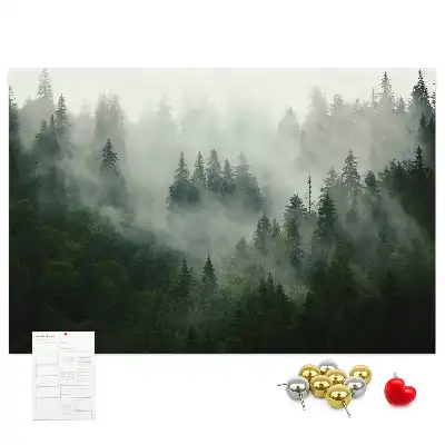 Memobord van kurk Bos in de mist ochtend