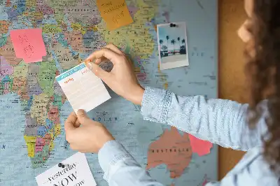 Memobord van kurk Bestuurlijke kaart van de wereldbol