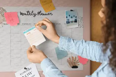 Kurk prikbord Maandplanner met bloemen