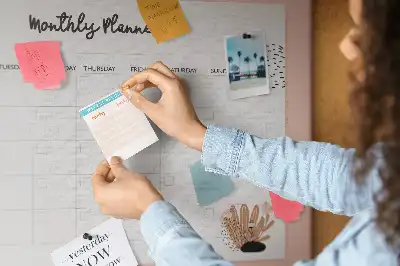 Kurk prikbord Maandplanner met bloemen