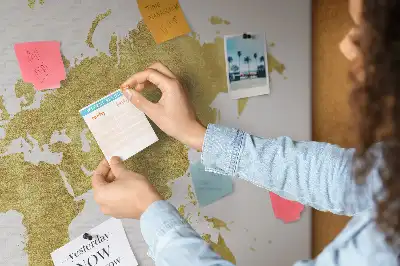 Memobord van kurk Gouden wereldkaart