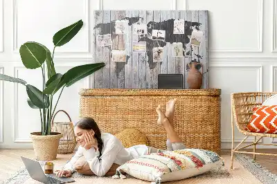 Kurk prikbord Wereld op planken