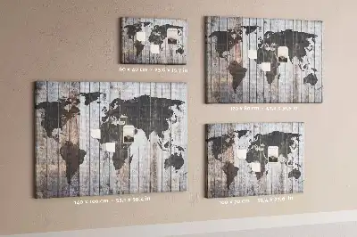 Kurk prikbord Wereld op planken