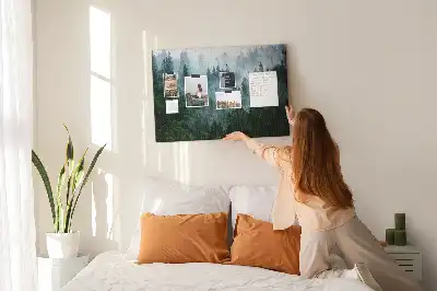 Kurk prikbord Mistig naaldbos