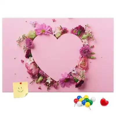 Memobord van kurk in de vorm van een bloemenhart