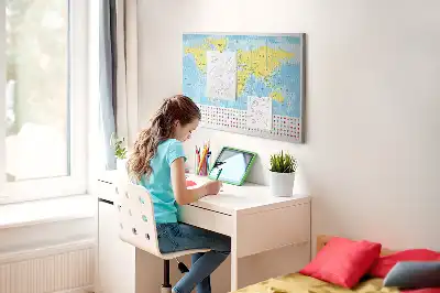 Kurk prikbord Wereldkaart en vlaggen