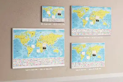 Kurk prikbord Wereldkaart en vlaggen