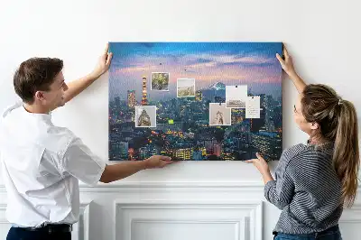 Kurk prikbord Stad 's nachts