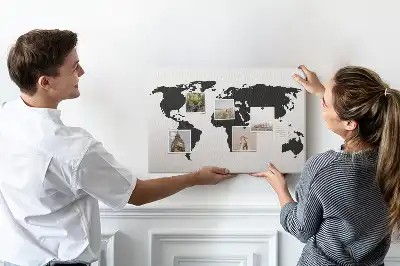 Kurk prikbord Donkere omtrek van continenten