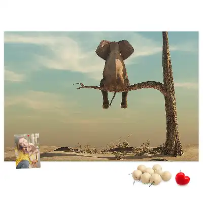Kurk prikbord Olifant in een boom
