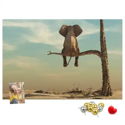 Kurk prikbord Olifant in een boom