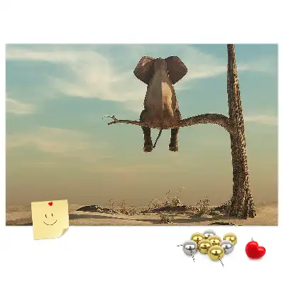 Kurk prikbord Olifant in een boom