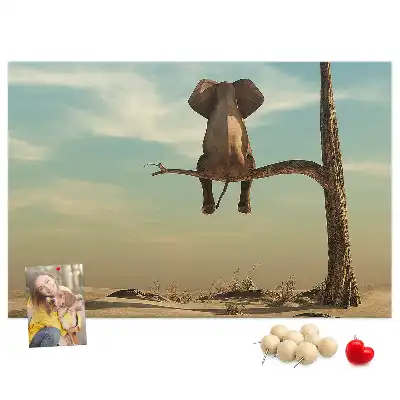 Kurk prikbord Olifant in een boom