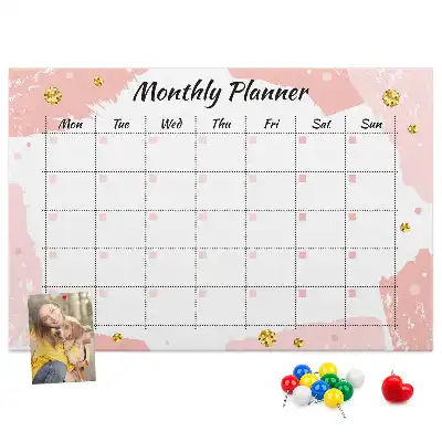 Memobord van kurk Maandelijkse planning taken
