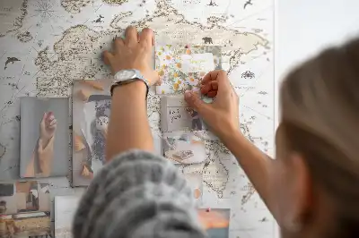 Kurk prikbord Verouderde vintage wereldatlas