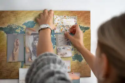 Kurk prikbord Retro cartografie van de wereldbol
