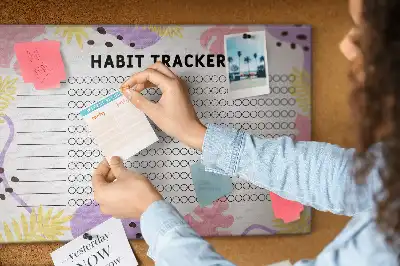Memobord van kurk Habit tracker voor aan de muur