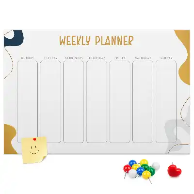Memobord van kurk met zevendaags schema voor aan de muur