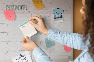 Kurk prikbord Maandplanner voor kinderen