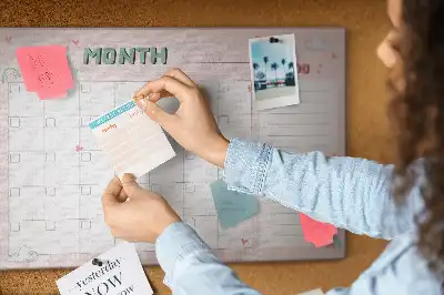 Kurk prikbord Maandplanner voor kinderen