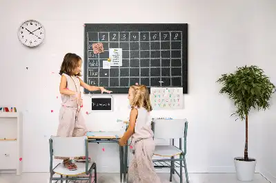 Memobord van kurk Lesrooster van het kind