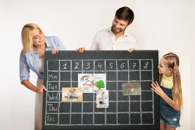 Memobord van kurk Lesrooster van het kind
