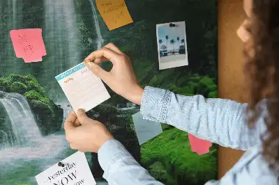 Memobord van kurk Waterval tussen mos