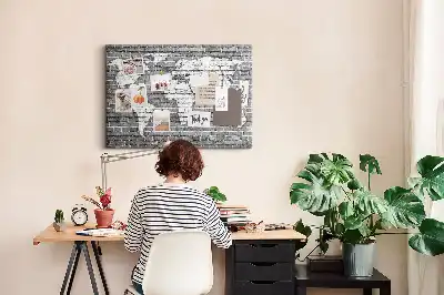 Kurk prikbord Wereldkaart op bakstenen