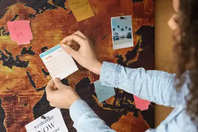 Kurk prikbord Wereldatlas voor aan de muur