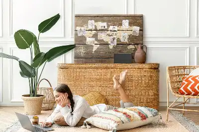 Memobord van kurk Continenten op houten achtergrond