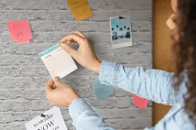 Kurk prikbord Bakstenen muur