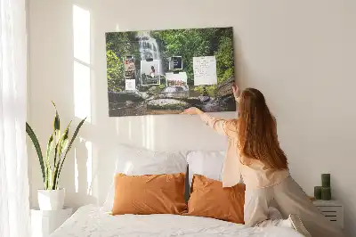 Memobord van kurk Waterval bos