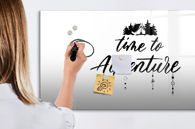 Beschrijfbaar magneetbord van glas met design Tijd voor avontuur