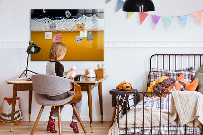 Magnetisch planbord voor de muur van bedrukt glas Close-up van bier