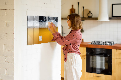 Magnetisch planbord voor de muur van bedrukt glas Close-up van bier