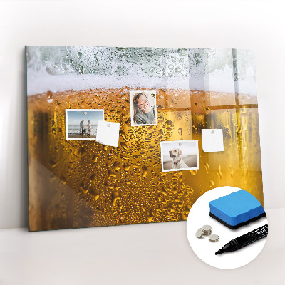 Magnetisch planbord voor de muur van bedrukt glas Een mok bier