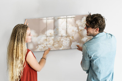 Uitwisbaar glazen planbord met magnetische functie Kleine witte bloemen
