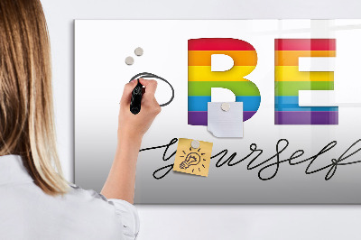 Uitwisbaar glazen planbord met magnetische functie Het opschrift "Wees jezelf"