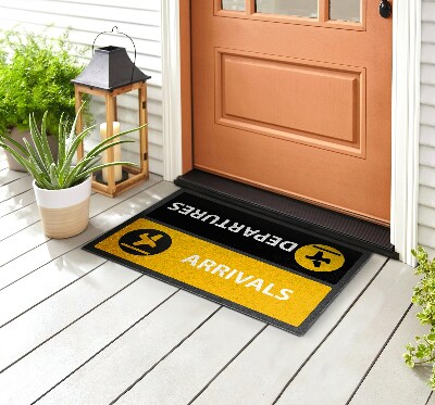 Buiten deurmat Aankomsten en vertrekken