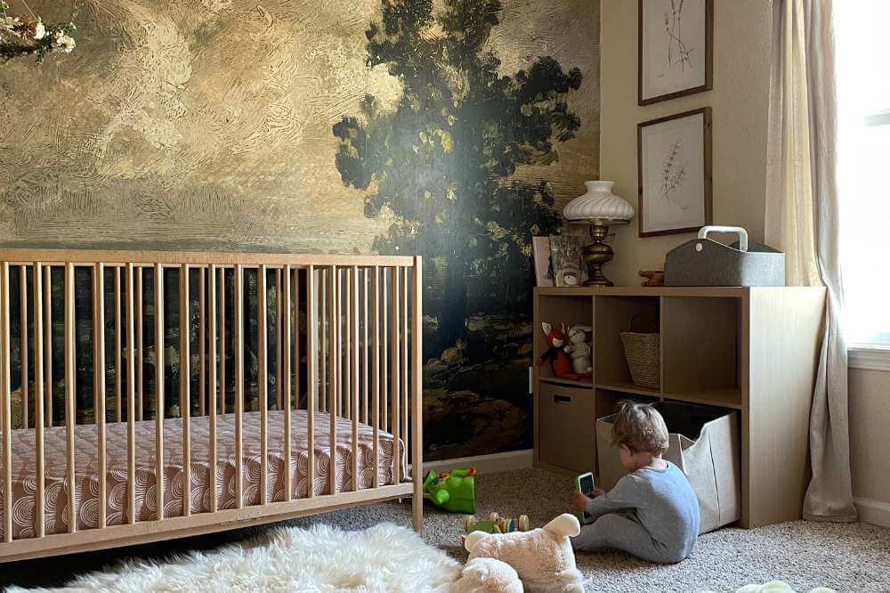 Hoe richt je een babyhoek in de slaapkamer van de ouders in?