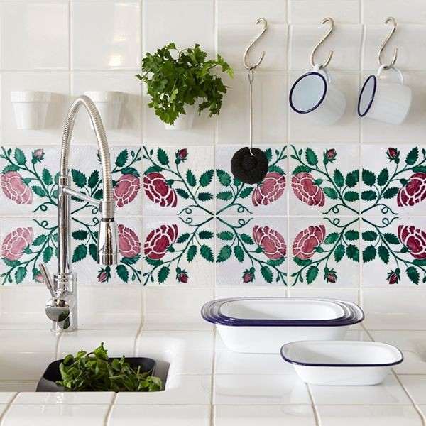 Tegelstickers met bloemen voor keuken en badkamer 