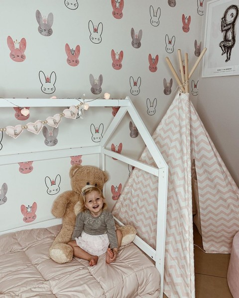 Fotobehang met konijnen – sfeervolle wanddecoratie voor elke kamer 